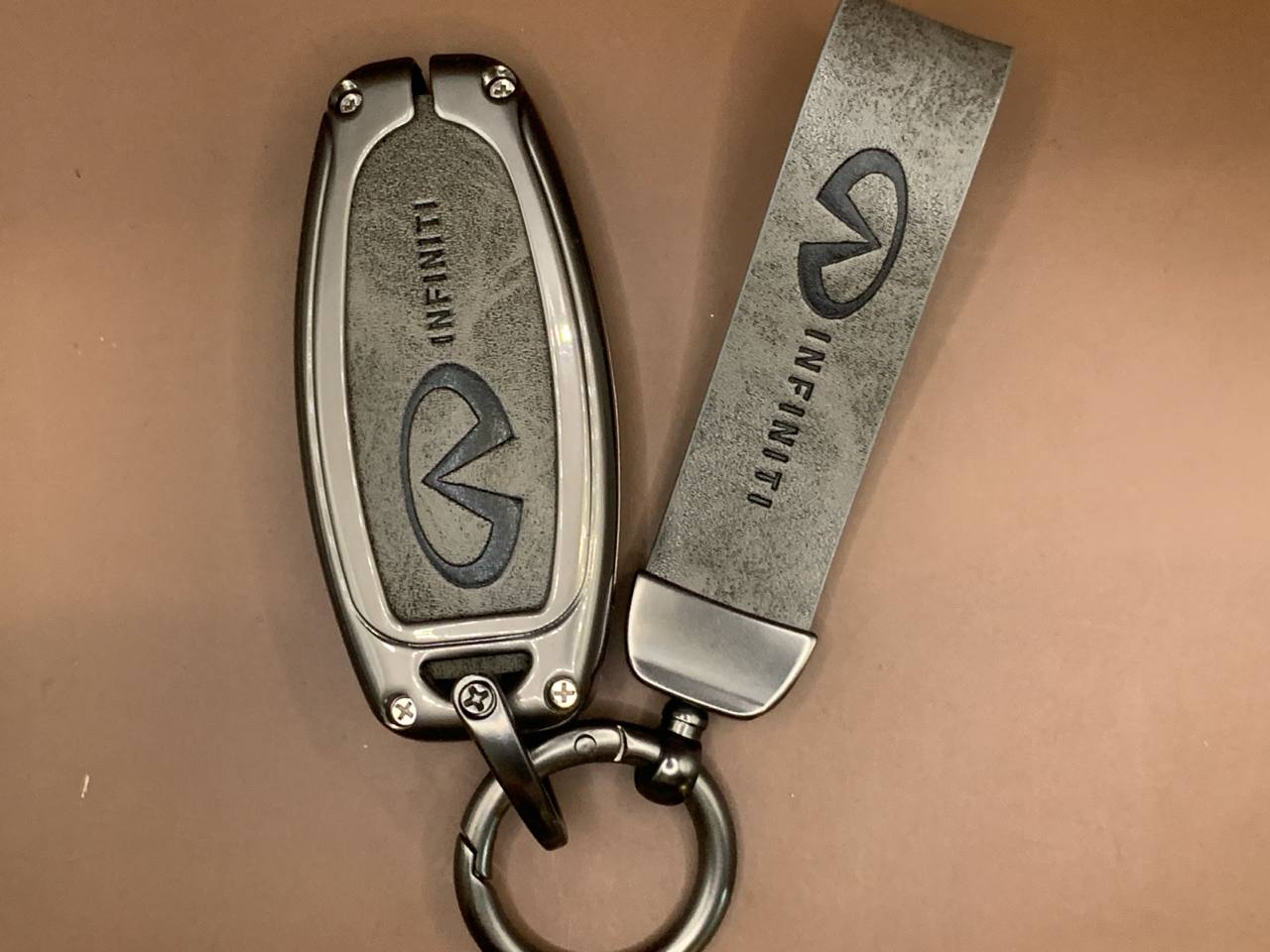 Infiniti Type - A, B, C, E, F, G Metalowy