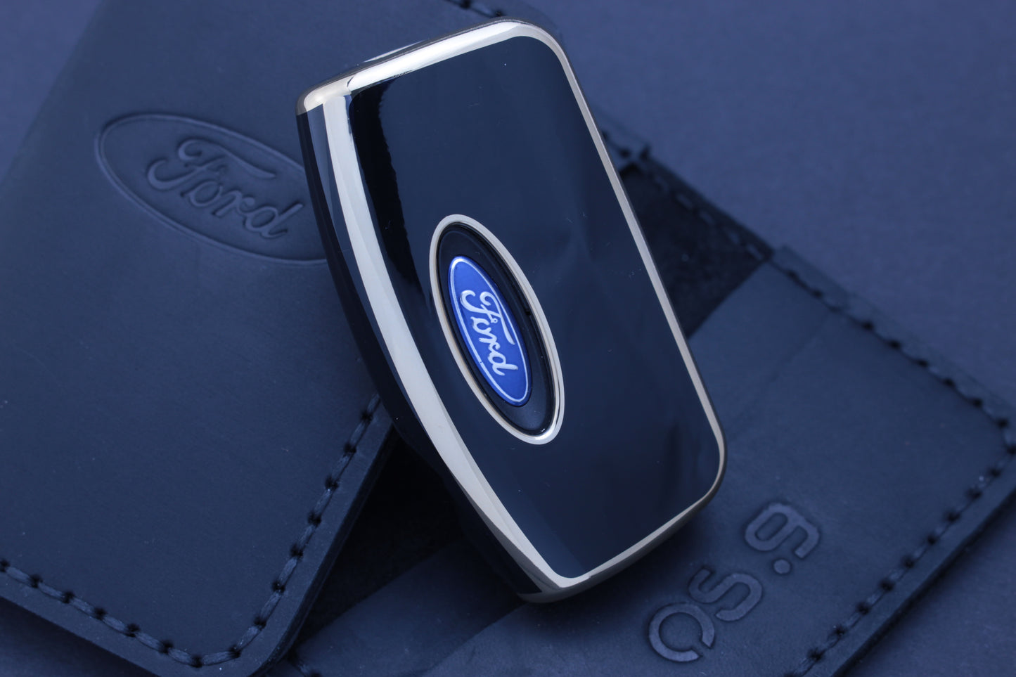 Ford Type - J Silikonowy Czarny