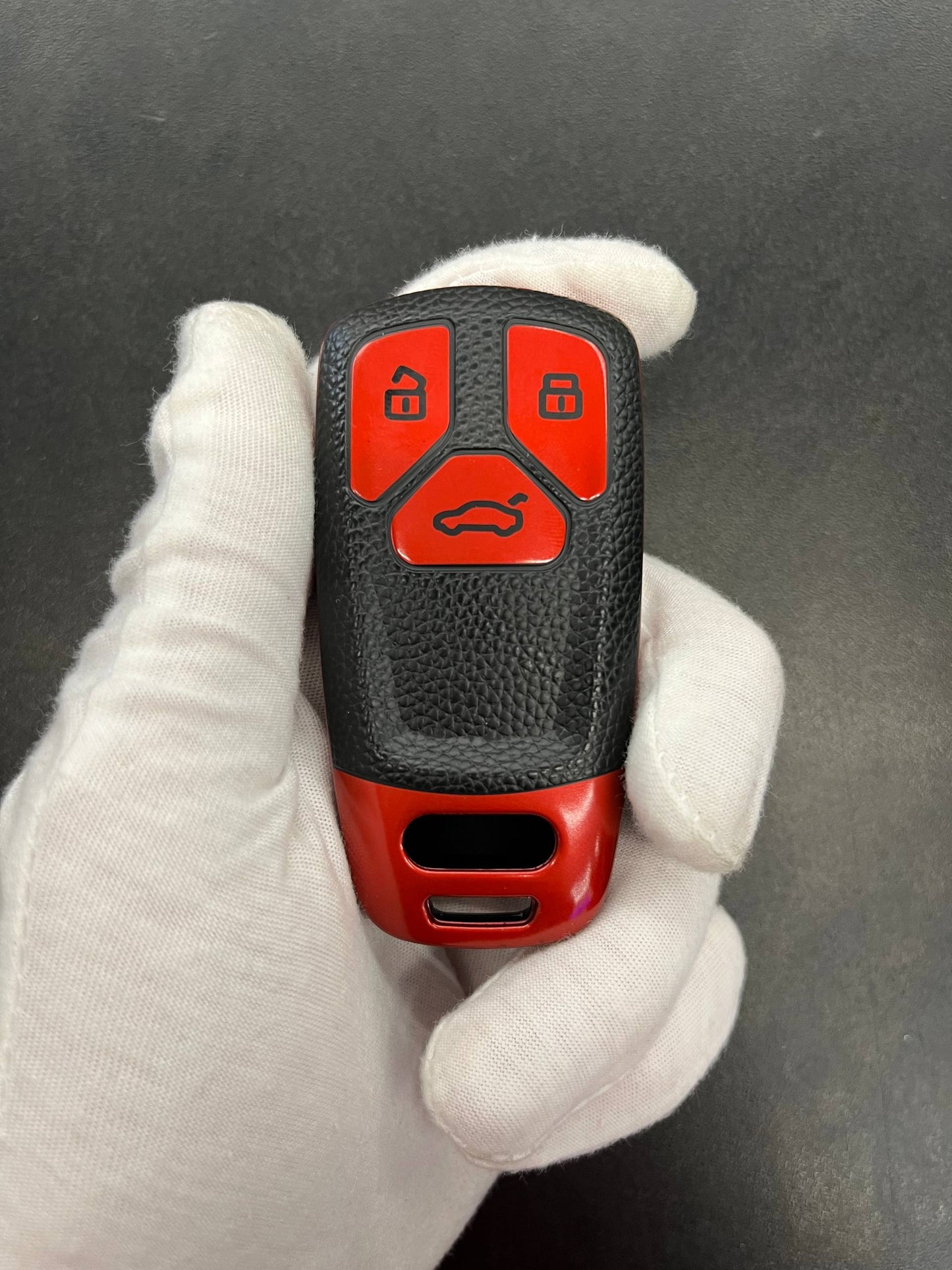 AUDI Type - C Plastikowy Czerwony