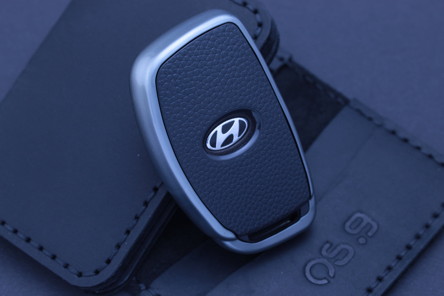 Hyundai Type - L Plastikowy Biały