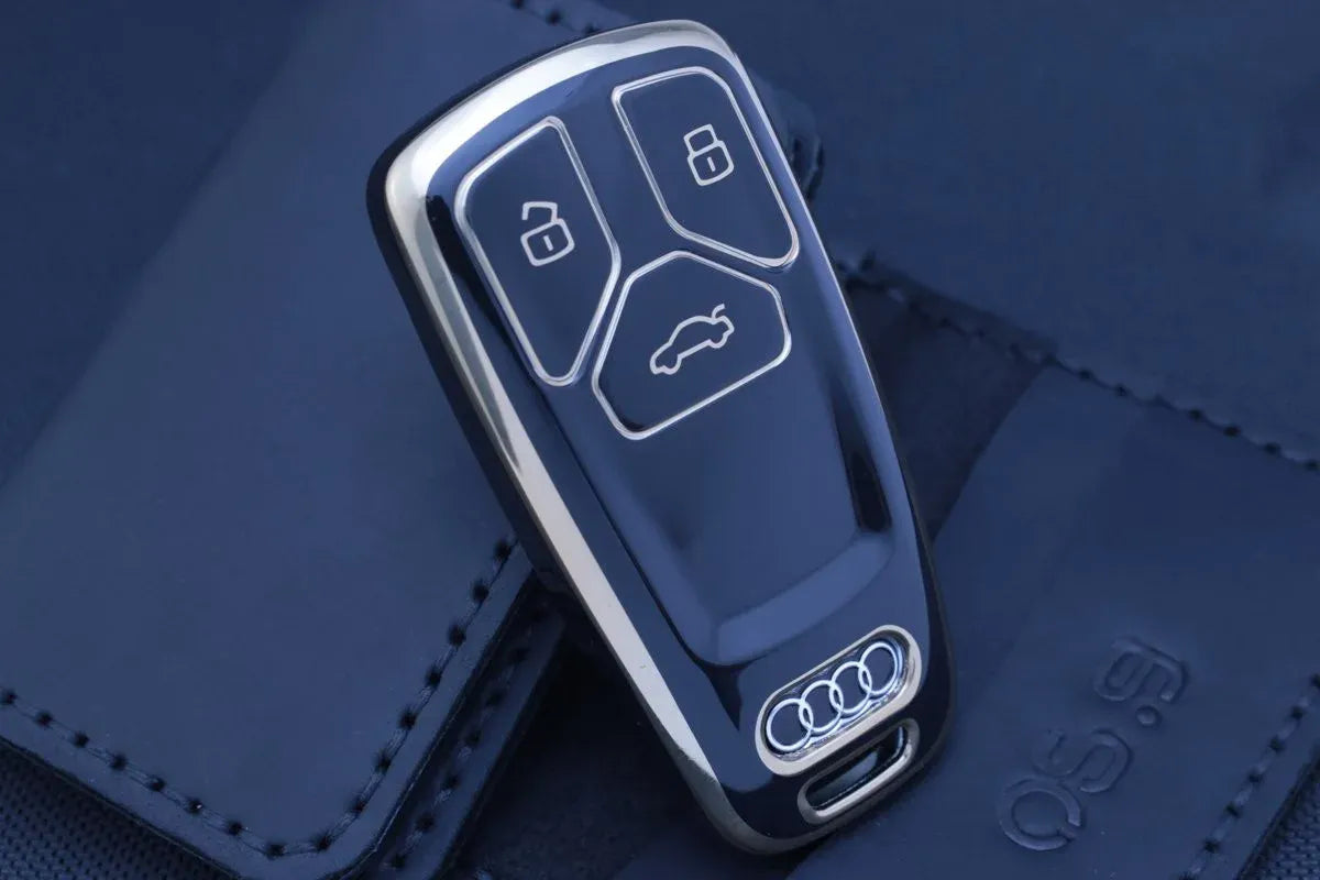 AUDI Type - C Silikonowy Czarny