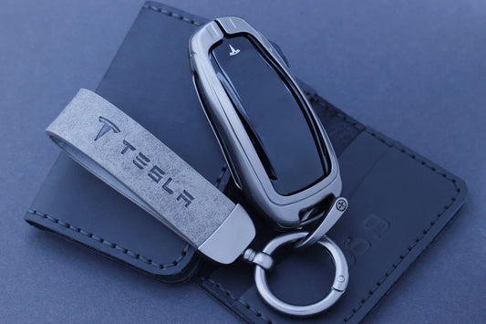 Tesla Type - C Metal + Skóra